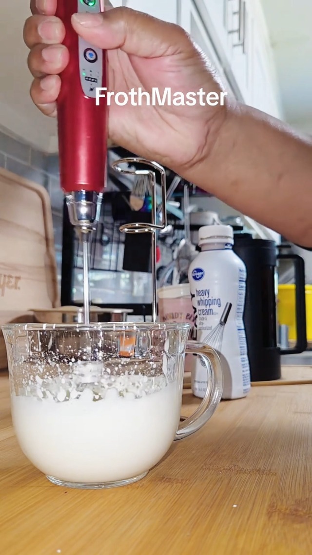 Amazon.com: YUSWKO Handheld Milk Frother Wand for Coffee